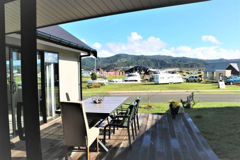 Photo of property in 70 Leeward Drive, Whitianga, 3510