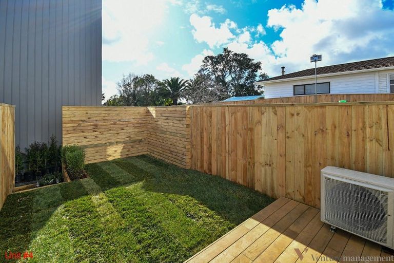 Photo of property in 3/22 James Laurie Street, Henderson, Auckland, 0612
