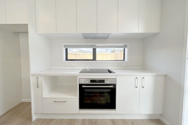 Photo of property in 10a Claridge Street, Glen Eden, Auckland, 0602