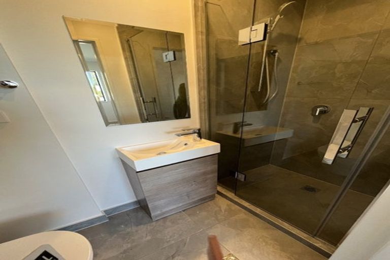 Photo of property in 2/241 Don Buck Road, Massey, Auckland, 0614