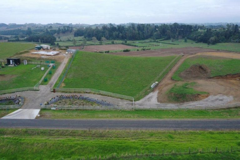 Photo of property in 126a Matarikoriko Road, Brixton, Waitara, 4382
