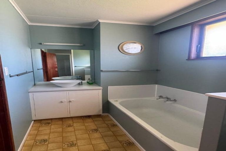 Photo of property in 22 Christie Crescent, Havelock North, 4130
