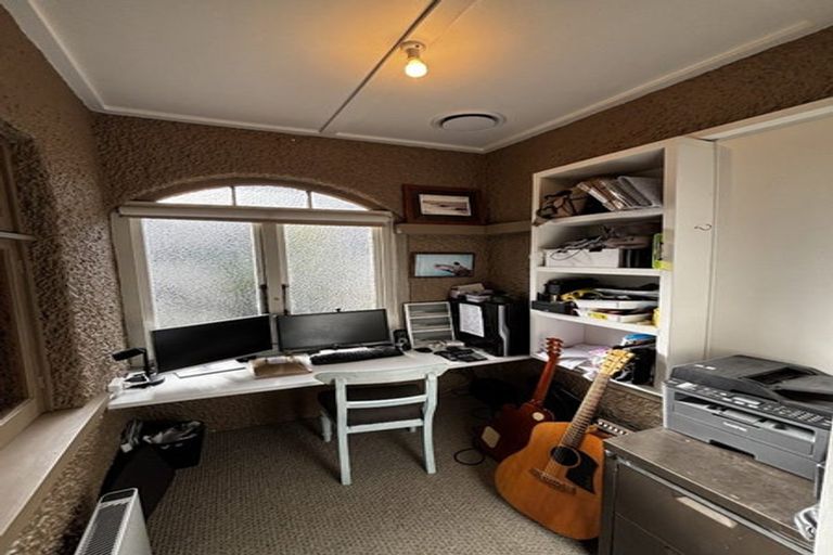 Photo of property in 22 Chilman Street, Strandon, New Plymouth, 4312