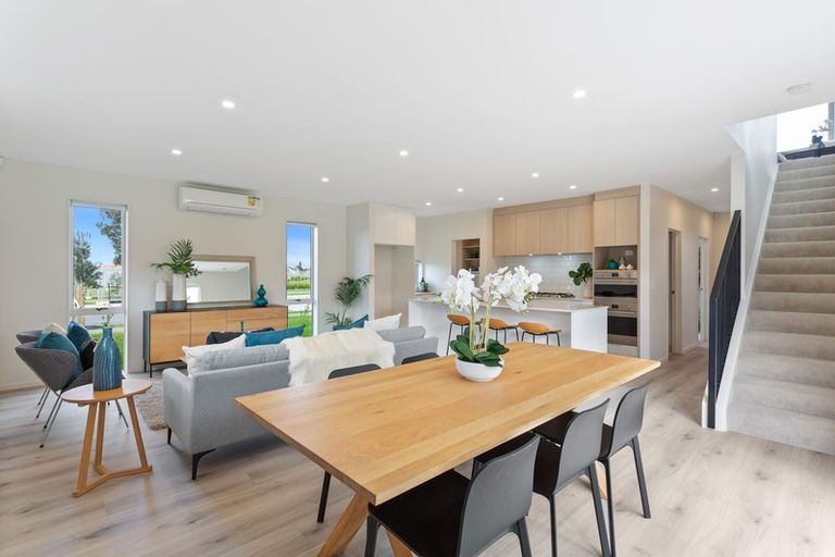 Photo of property in 32 Riria Crescent, Takanini, 2112