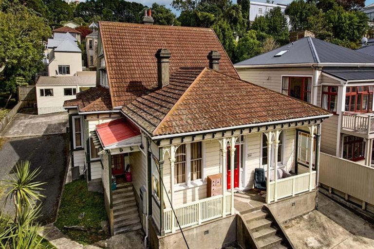 Photo of property in 132 Wallace Street, Mount Cook, Wellington, 6021