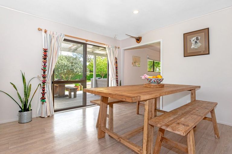 Photo of property in 76 Banks Street, Tolaga Bay, 4077
