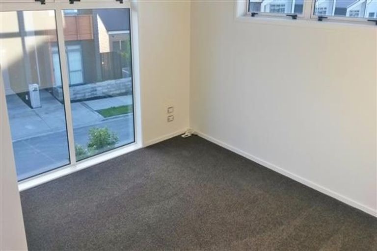 Photo of property in 9 Teal Way, Hobsonville, Auckland, 0616