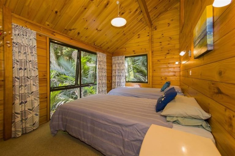 Photo of property in 14 Haddon Crescent, Whitianga, 3510