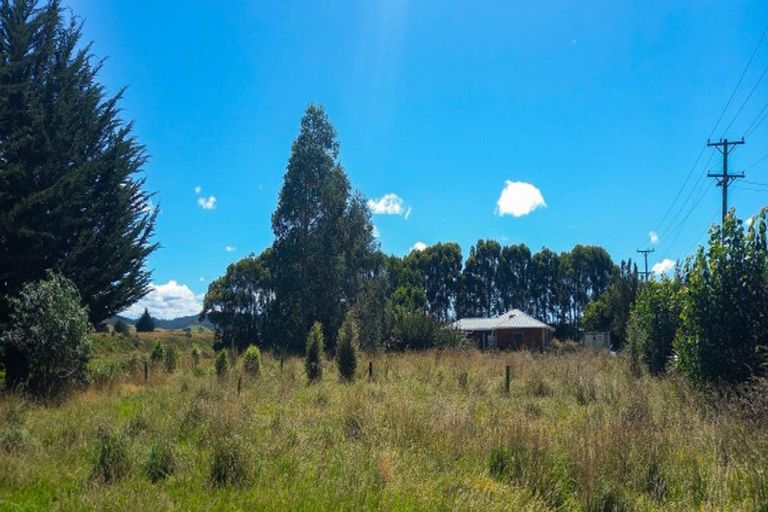 Photo of property in 17 Settlement Road, Papatotara, Tuatapere, 9691