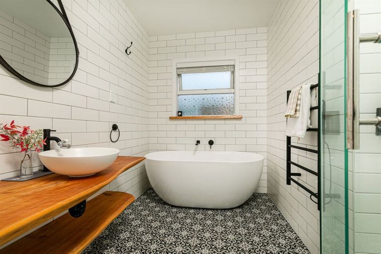 Photo of property in 27 Stanaway Street, Hillcrest, Auckland, 0627