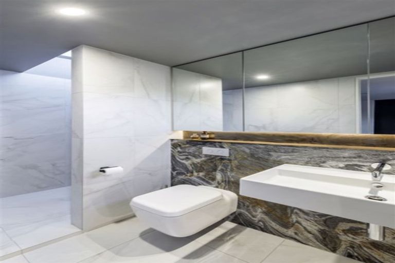 Photo of property in 12 Edgeware Road, St Albans, Christchurch, 8014