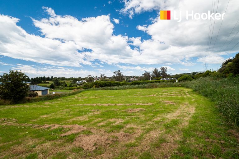 Photo of property in 6 Joshua Place, Helensburgh, Dunedin, 9010