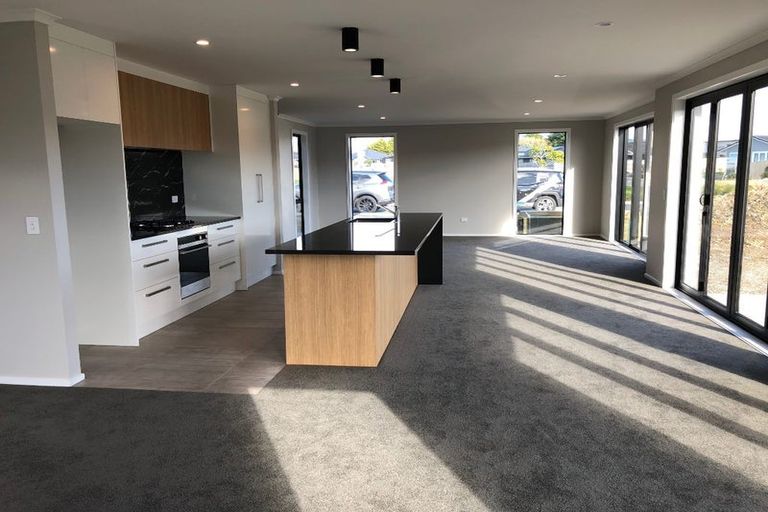 Photo of property in 1 Pohe Street, Waikanae, 5036