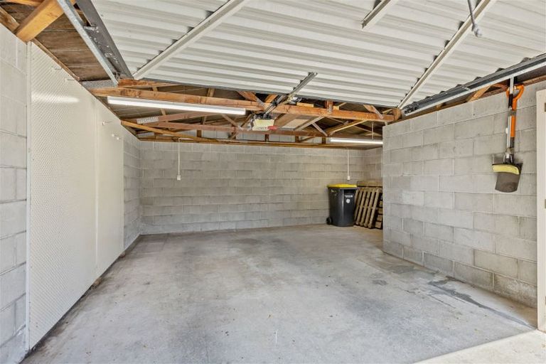 Photo of property in 58 Palatine Terrace, Saint Martins, Christchurch, 8022