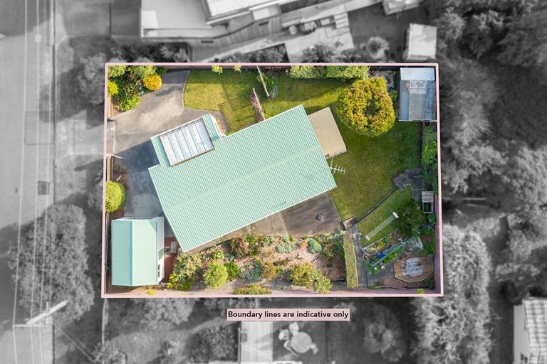 Photo of property in 27 Waimea Road, Waikanae Beach, Waikanae, 5036