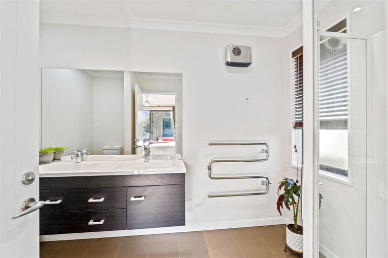 Photo of property in 5 Christie Place, Rolleston, 7614