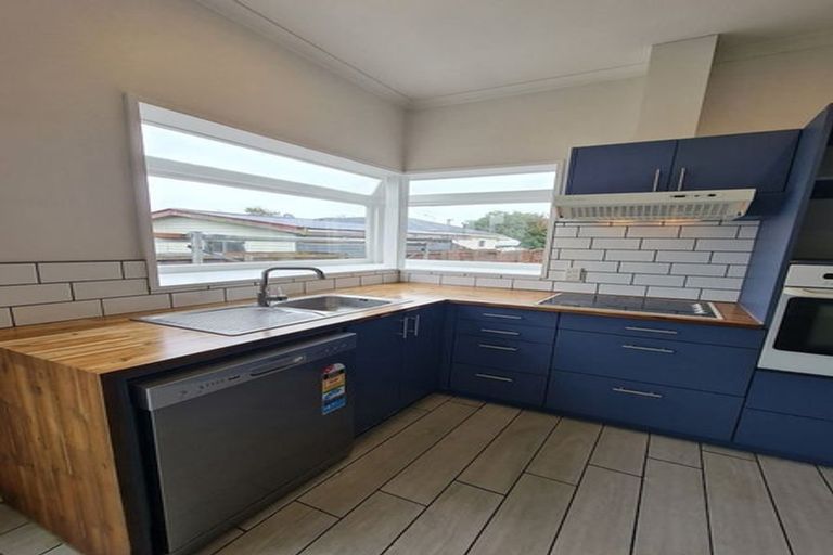 Photo of property in 364a Pages Road, Aranui, 8061