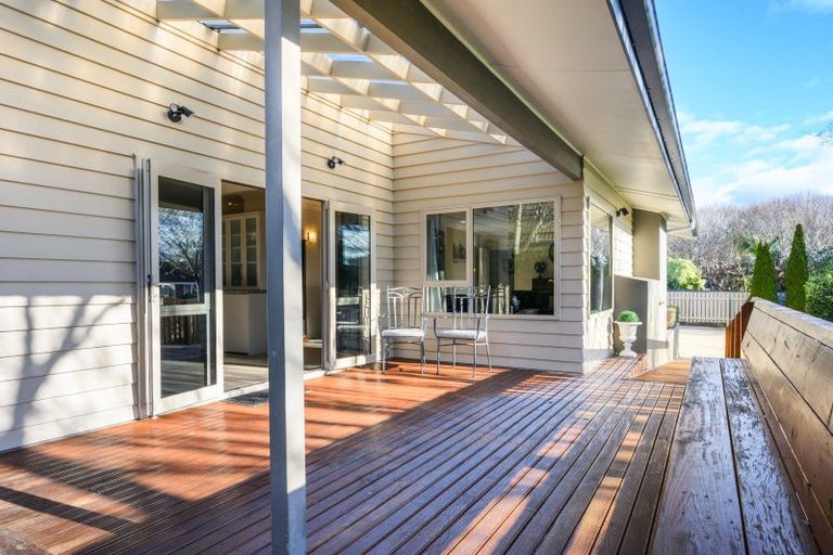 Photo of property in 14 Churchill Avenue, Hokowhitu, Palmerston North, 4410