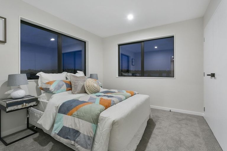 Photo of property in 3 Treloar Crescent, Hobsonville, Auckland, 0616