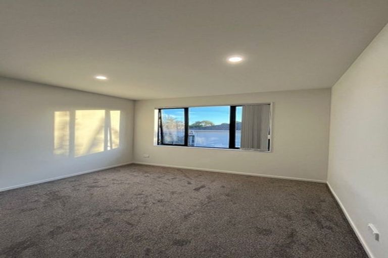 Photo of property in 10b Benton Place, Manurewa, Auckland, 2102