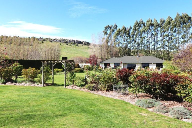 Photo of property in 15 Springhill Road, Cormacks, Oamaru, 9495