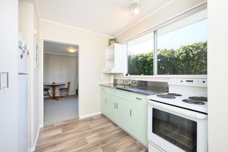 Photo of property in 9 Drury Street, Cloverlea, Palmerston North, 4412