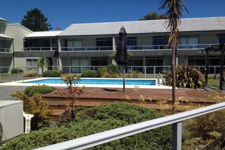 Photo of property in 300 Lake Terrace, Two Mile Bay, Taupo, 3330