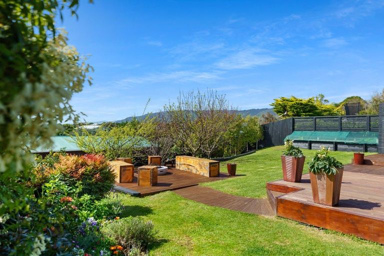 Photo of property in 11 Island View Terrace, Waikanae Beach, Waikanae, 5036