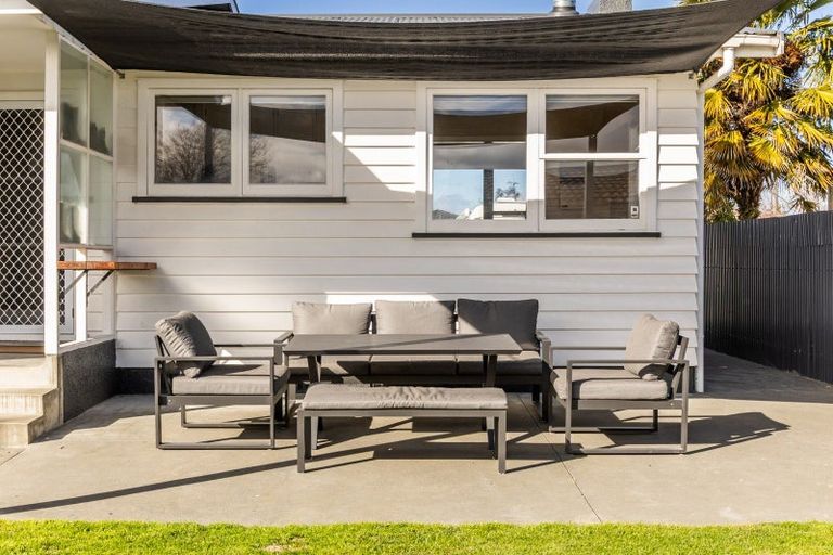 Photo of property in 3 Cranby Crescent, Onekawa, Napier, 4110