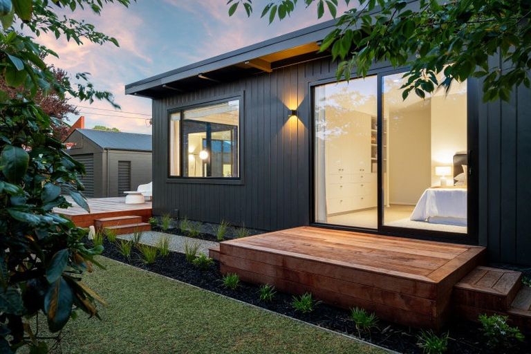 Photo of property in 116 Paparoa Street, Papanui, Christchurch, 8053