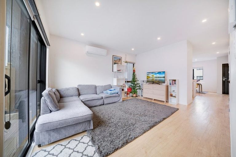 Photo of property in 73 Kairakau Street, Papakura, 2110