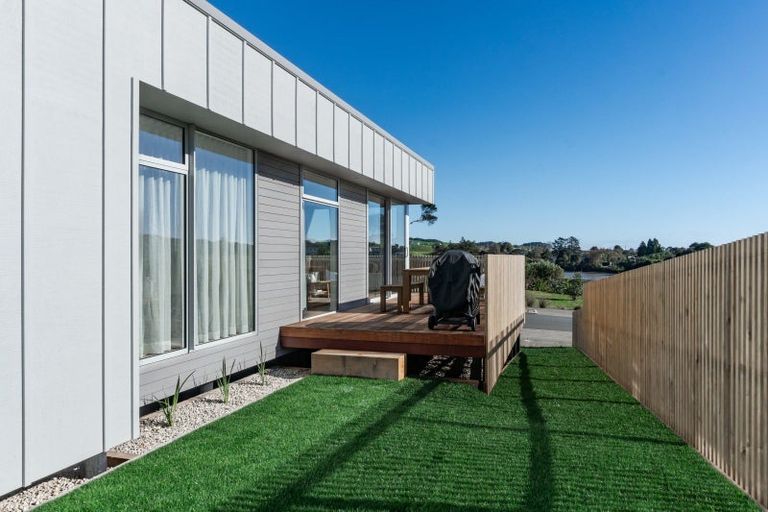 Photo of property in 9 Rangitahi Road, Raglan, 3225