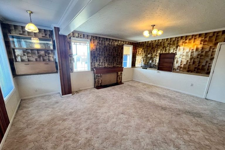 Photo of property in 13 Clouston Street, Saint Martins, Christchurch, 8022