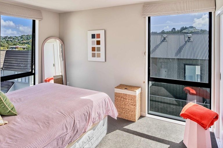 Photo of property in 6u9 Oswald Crescent, Paparangi, Wellington, 6037