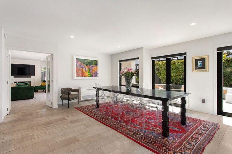 Photo of property in 2 Wairarapa Terrace, Merivale, Christchurch, 8014