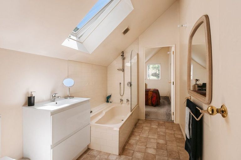 Photo of property in 1 Grasmere Way, Bethlehem, Tauranga, 3110