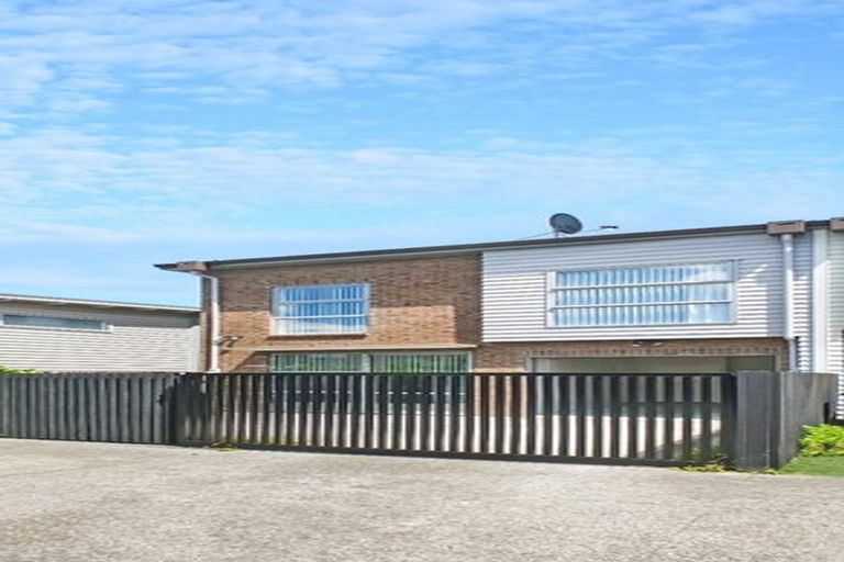 Photo of property in 18 Oioi Road, Hobsonville, Auckland, 0616