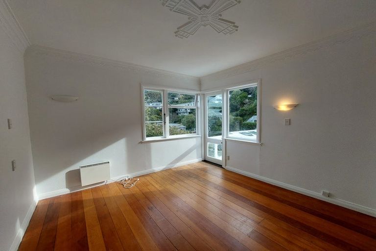 Photo of property in 100 Barnard Street, Wadestown, Wellington, 6012