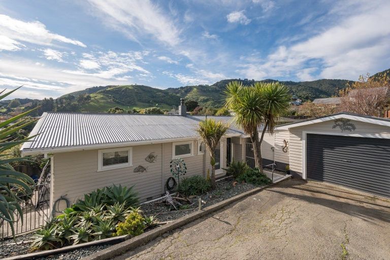 Photo of property in 76 Tui Glen Road, Atawhai, Nelson, 7010