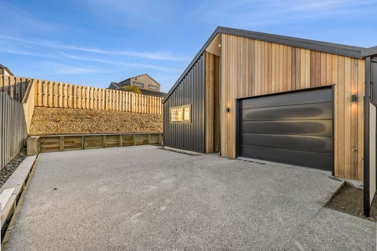 Photo of property in Northlake, 17b Linnburn Road, Wanaka, 9305