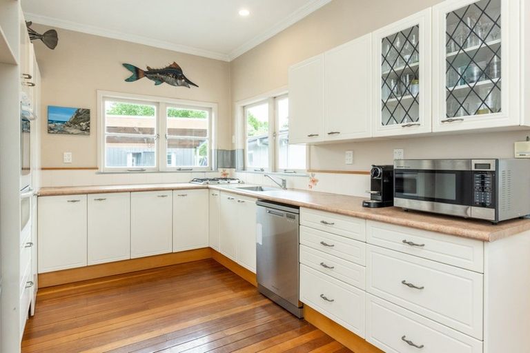Photo of property in 41 Rogers Road, Bay View, Napier, 4104