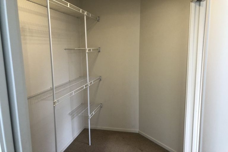 Photo of property in 11 Siena Place, Te Atatu Peninsula, Auckland, 0610