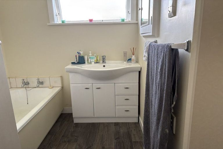 Photo of property in 1/76 Marlowe Street, Stoke, Nelson, 7011