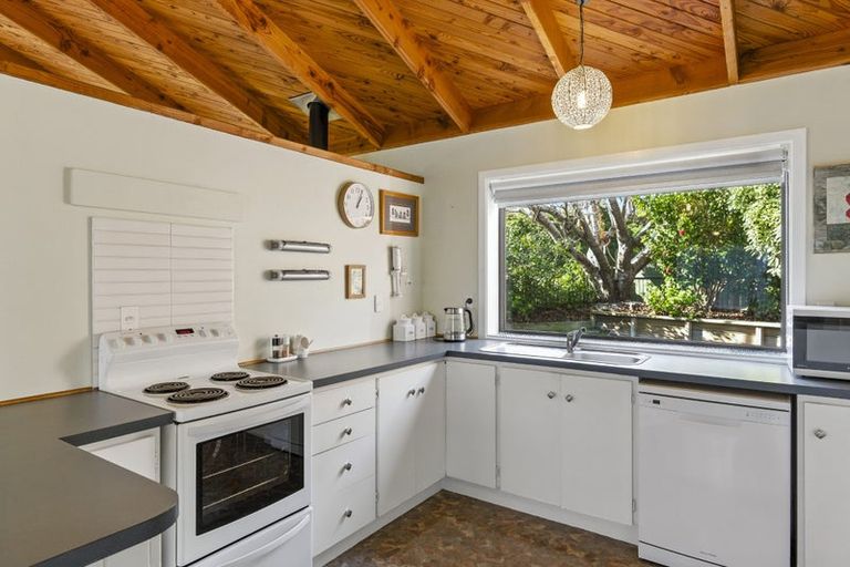 Photo of property in 38a Poplar Avenue, Raumati South, Paraparaumu, 5032