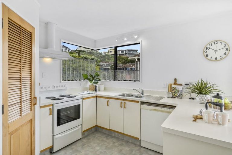 Photo of property in 10a Shastri Terrace, Khandallah, Wellington, 6035