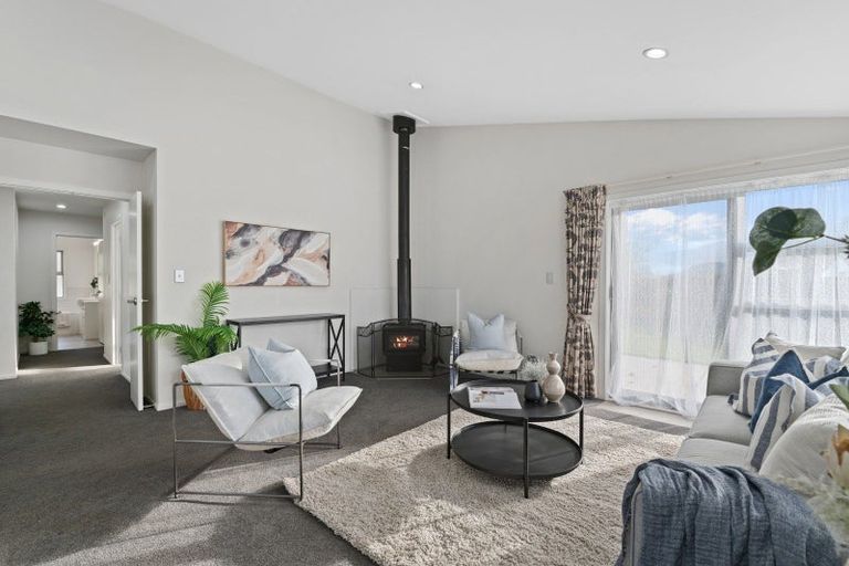 Photo of property in 32d Robinson Avenue, Holdens Bay, Rotorua, 3010