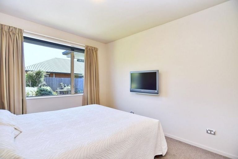 Photo of property in 45 Wilsons Road, Saint Martins, Christchurch, 8022