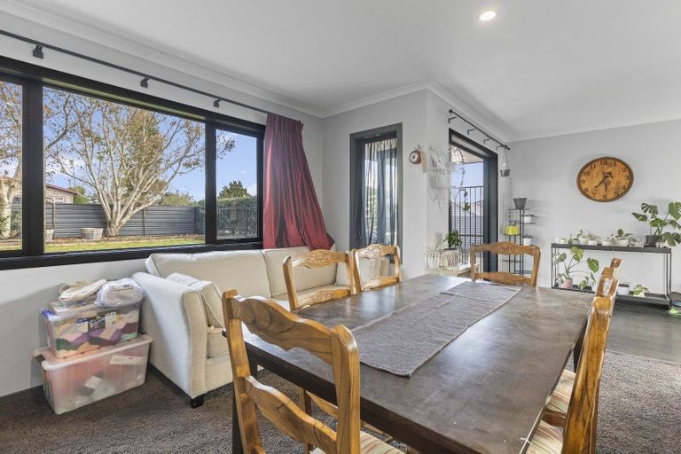 Photo of property in 15a Carthew Street, Okato, 4335