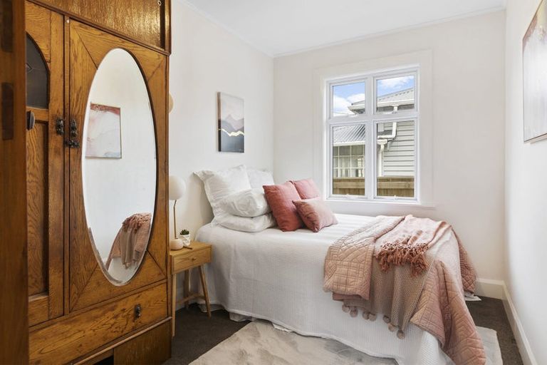 Photo of property in 75 Kauri Street, Miramar, Wellington, 6022