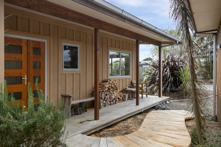 Photo of property in 18 Brompton Close, Richmond Heights, Taupo, 3330